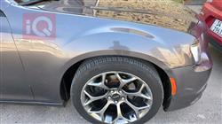 کرایسلەر 300